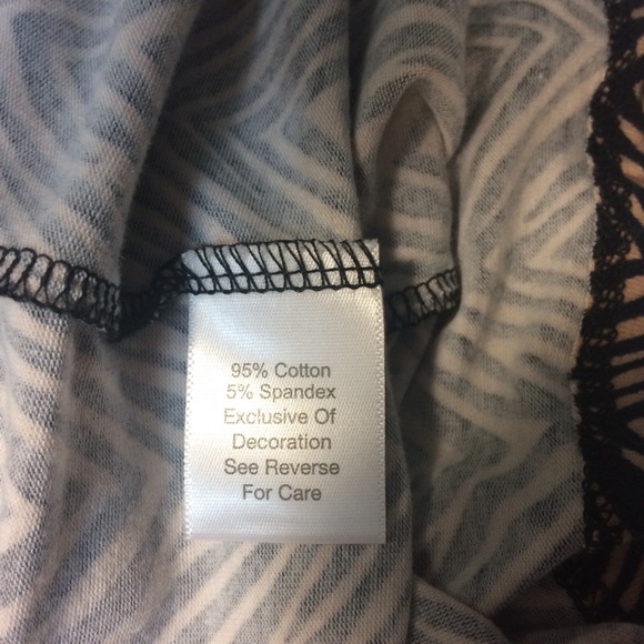 NWOT Vera Bradley Long Sleeve Zebra Print Tee Size Medium - Picture 6 of 8